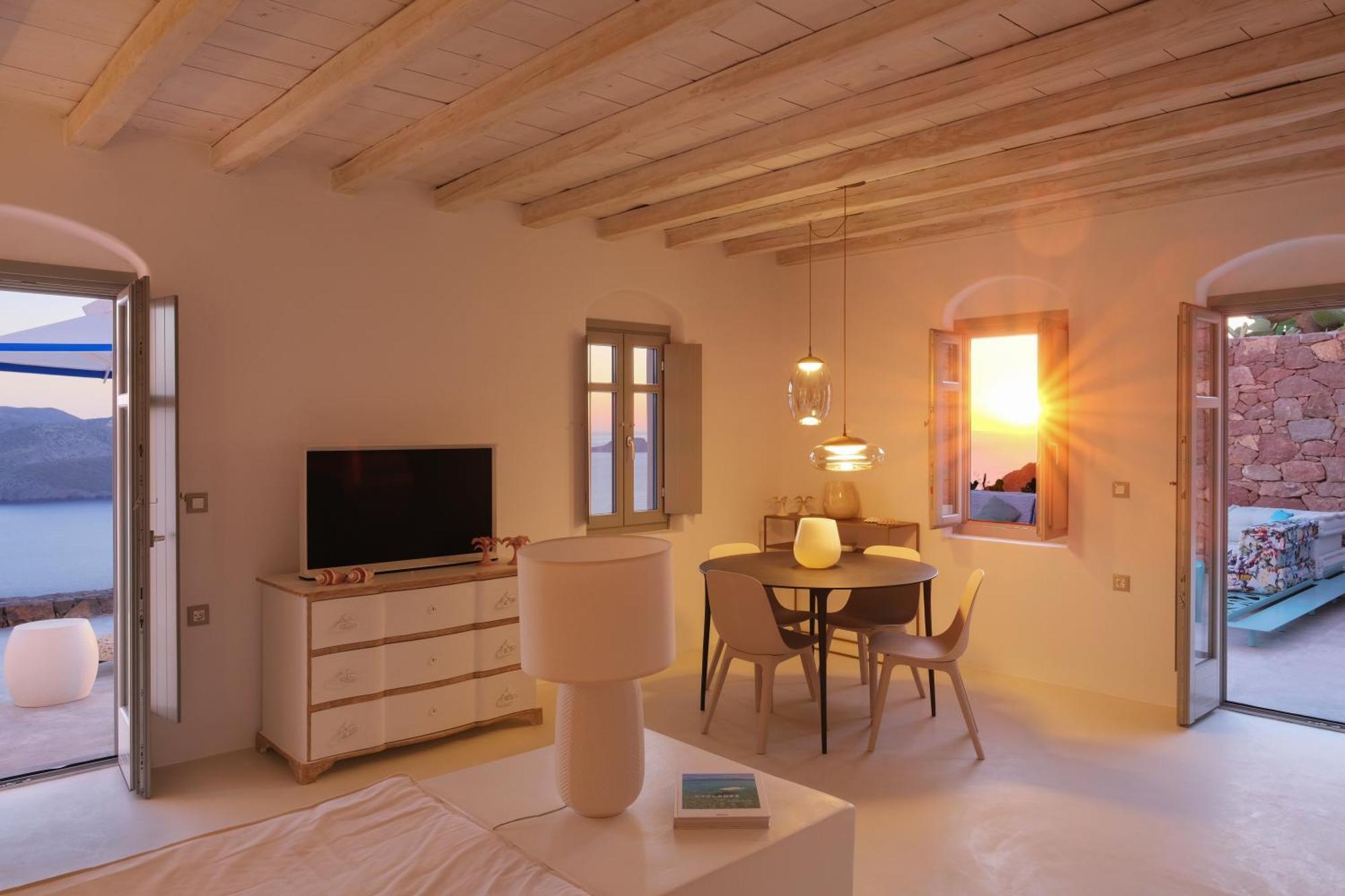 Odyssey Rock Milos Sunset Suites Plaka  Værelse billede