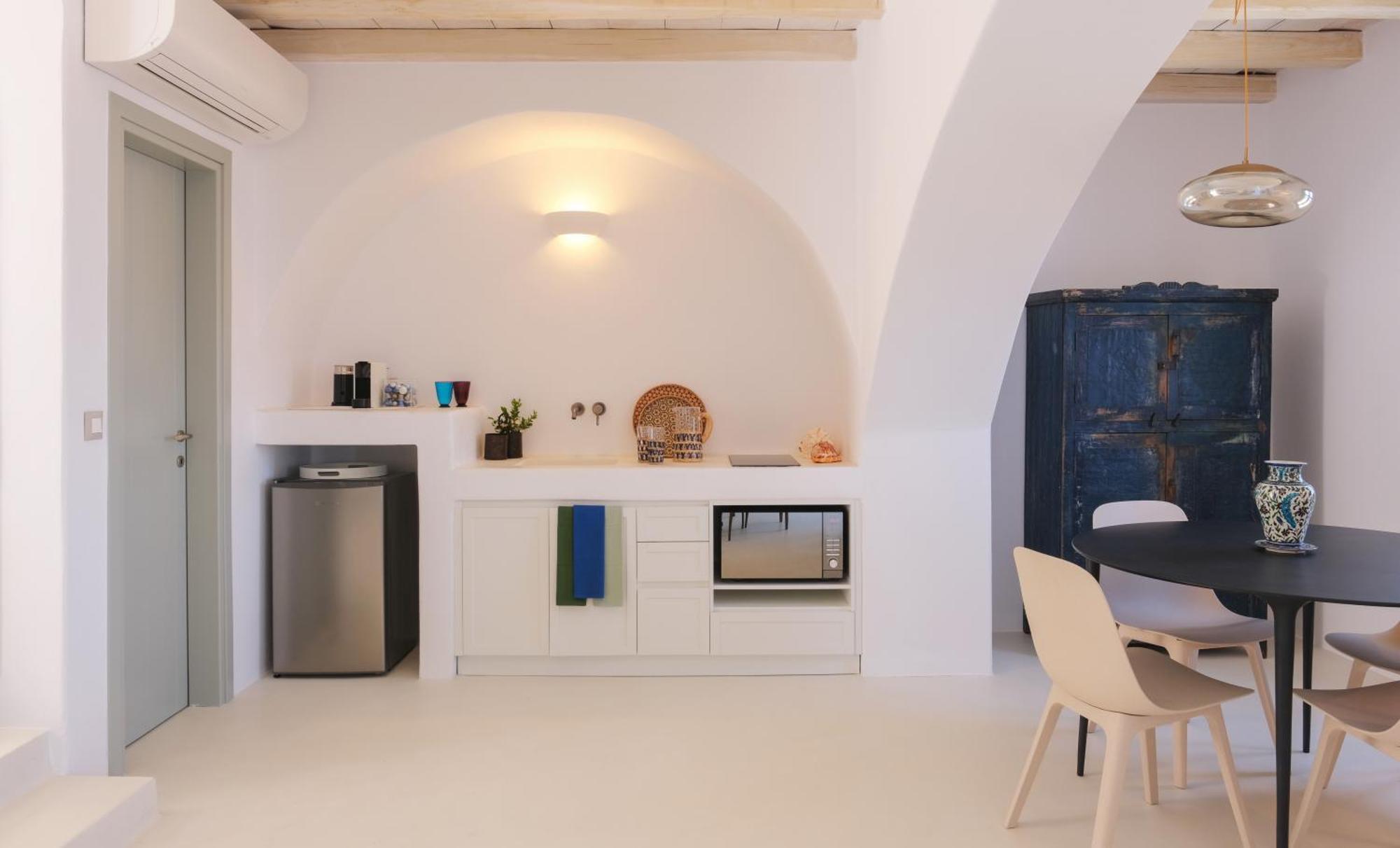 Odyssey Rock Milos Sunset Suites Plaka  Værelse billede