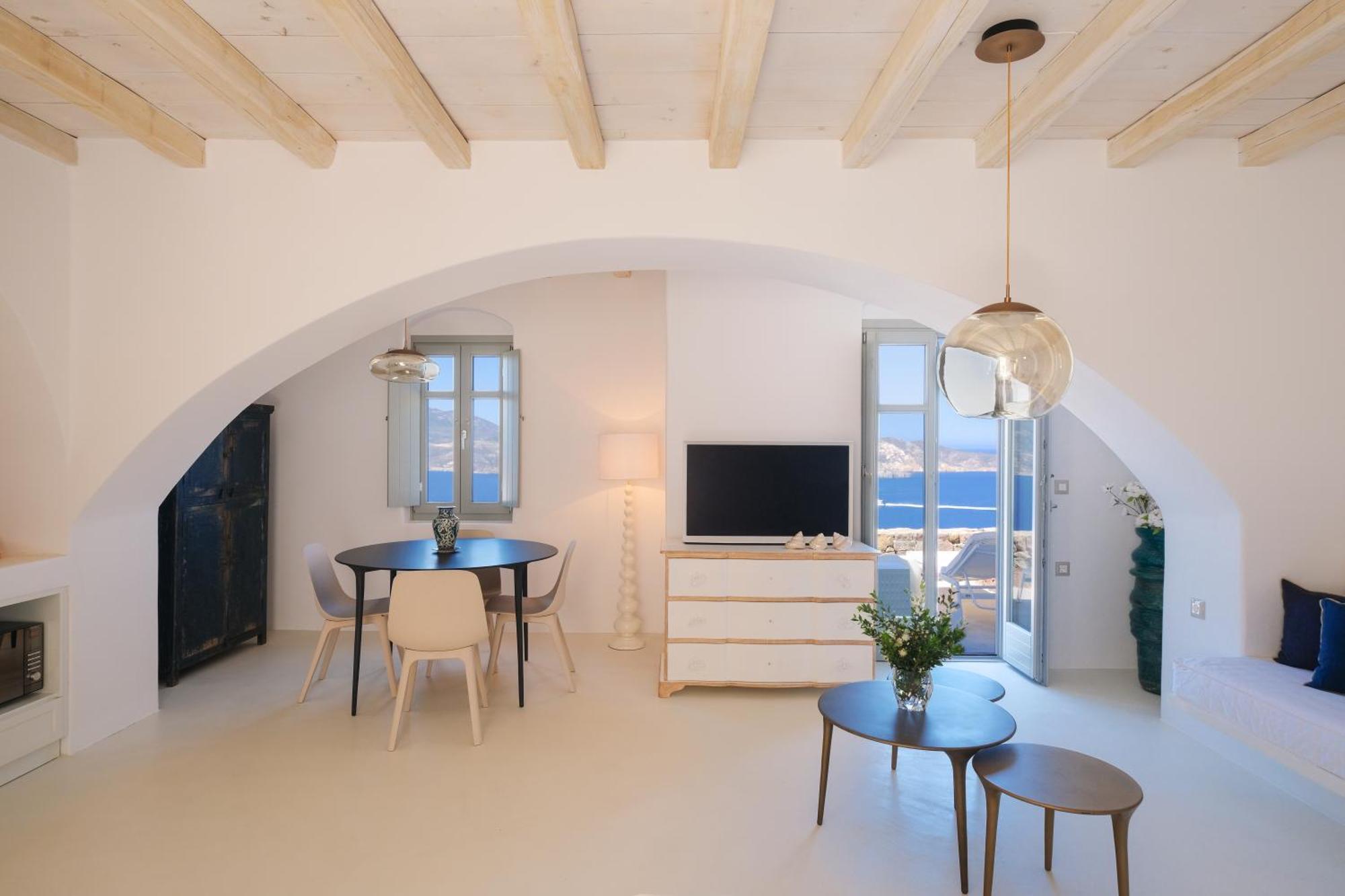 Odyssey Rock Milos Sunset Suites Plaka  Værelse billede