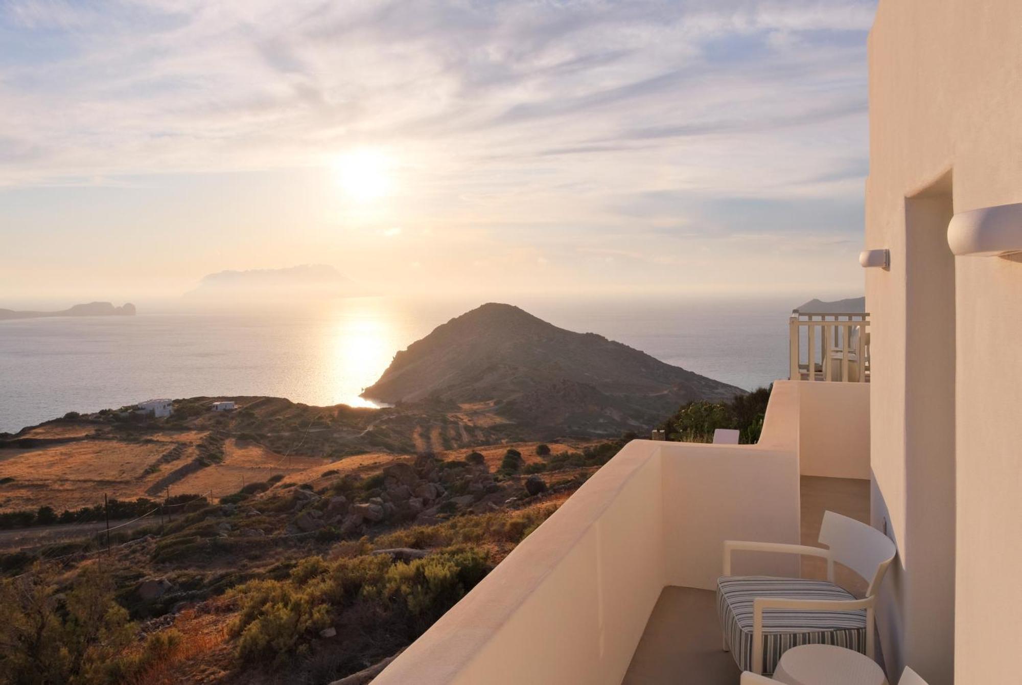 Odyssey Rock Milos Sunset Suites Plaka  Værelse billede